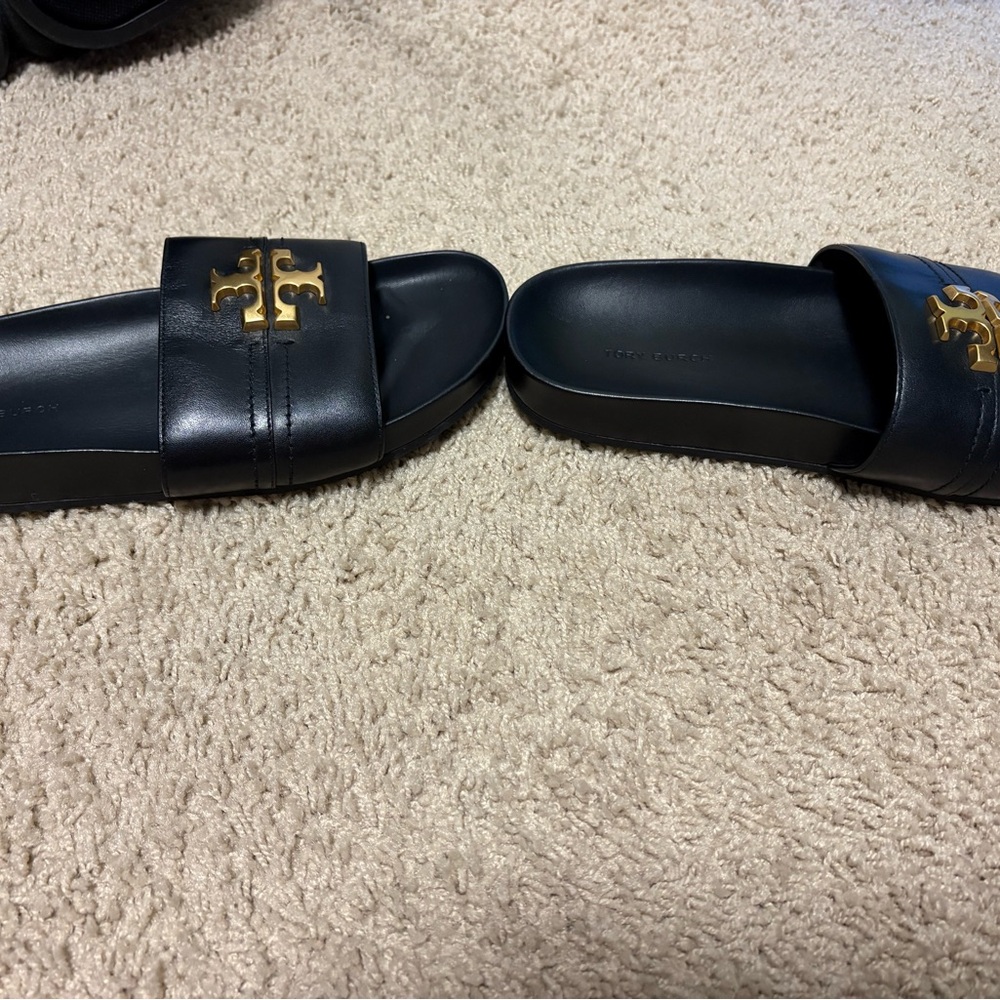 Sandals (Slides) - Picture 3 of 6